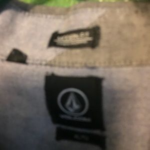 MenVolcom button up shirt brand new